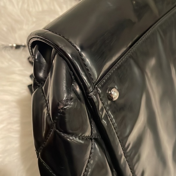 [SOLD] CHANEL Vinyl Lipstick Accordion Bag - Picture 12 of 17